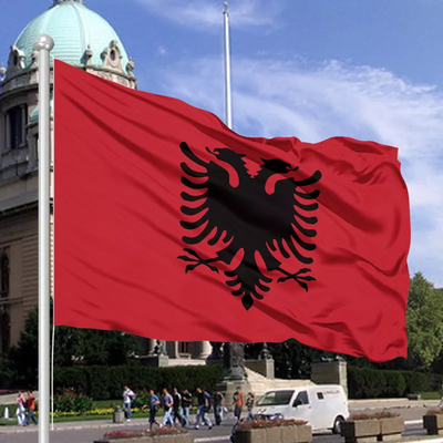 CMYK 색 맞춘 3X5 Ft는 100% 폴리에스테르 알바니아 국기를 기를 세웁니다
